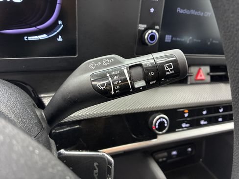 Certified 2023 Kia Sportage LX AWD/4WD image 19