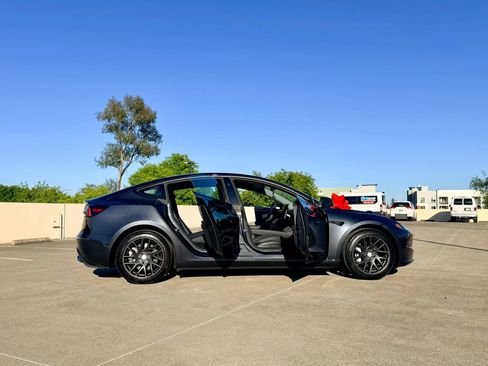 Used 2025 Tesla Model 3 RWD image 41