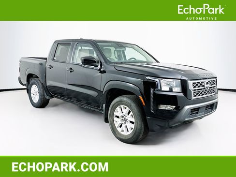Used 2022 Nissan Frontier SV image 1