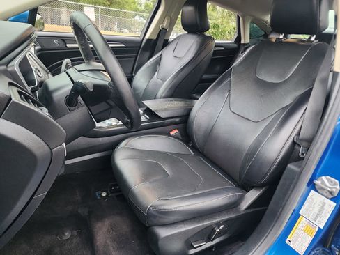 Used 2017 Ford Fusion Energi Titanium FWD image 23