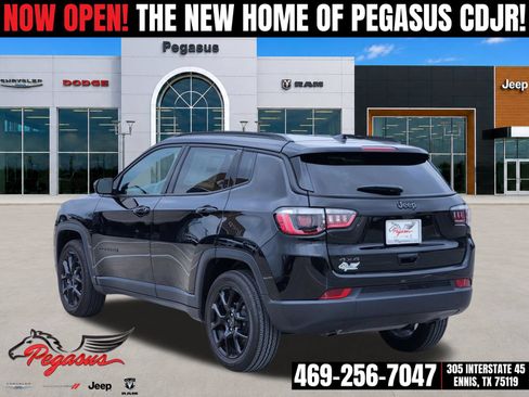 New 2026 Jeep Compass Latitude AWD/4WD image 4