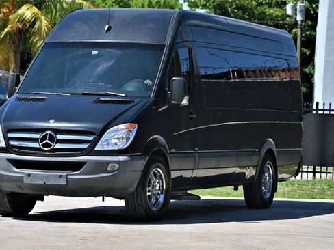 Used 2013 Mercedes-Benz Sprinter 2500 image 15