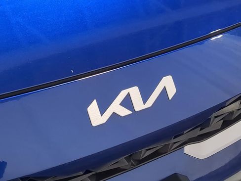 Used 2023 Kia Forte LXS image 22