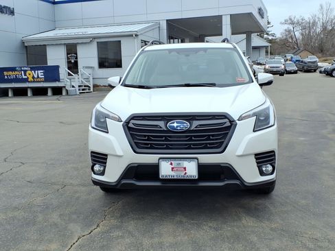 Used 2023 Subaru Forester Limited AWD/4WD image 2