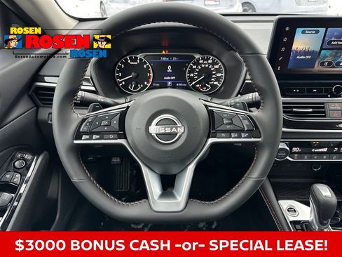 New 2025 Nissan Altima 2.5 SR w/ SR Premium Package image 17