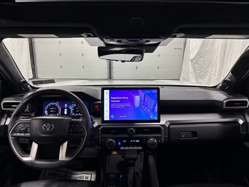 Used 2025 Toyota 4Runner TRD Off-Road Premium w/ Tow Technology Package AWD/4WD image 41