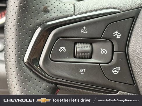 Used 2025 Chevrolet Trax RS w/ Sunroof Package FWD image 14