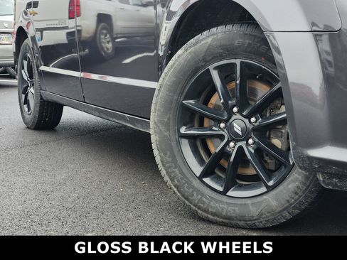 Used 2020 Dodge Grand Caravan GT image 10