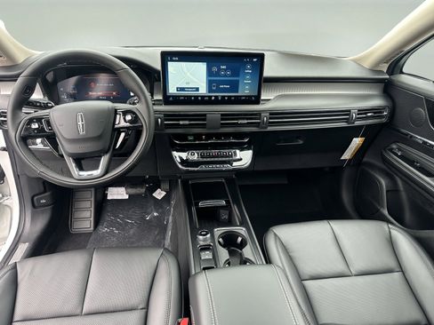 New 2026 Lincoln Corsair Premiere image 11