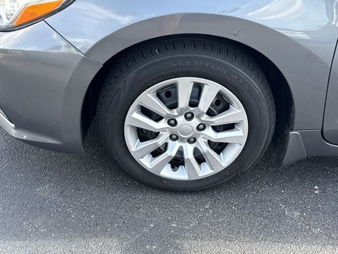 Used 2018 Nissan Altima 2.5 S w/ S Convenience Package FWD image 9