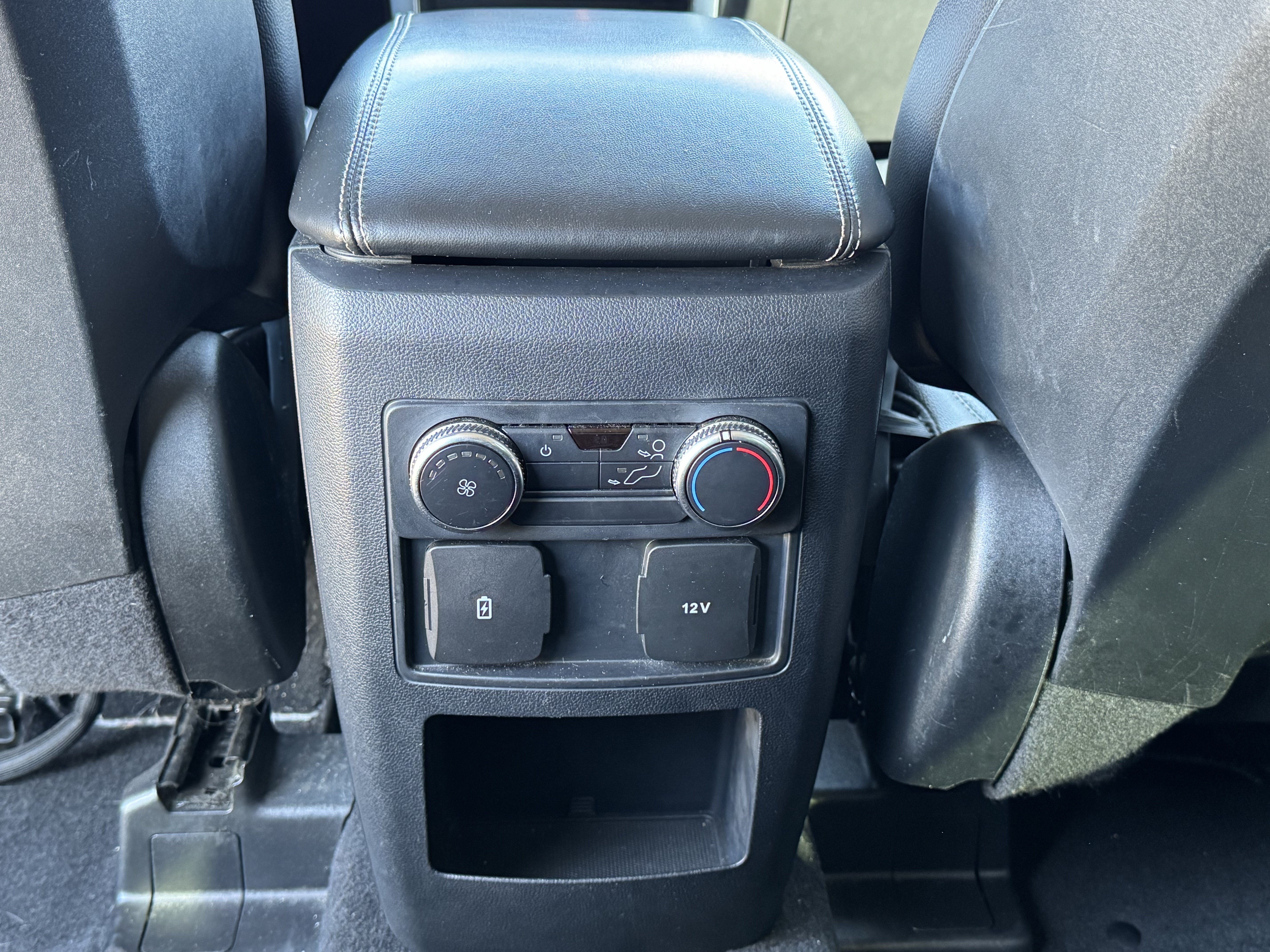 Used 2020 Ford Explorer XLT w/ Equipment Group 202A RWD image 20