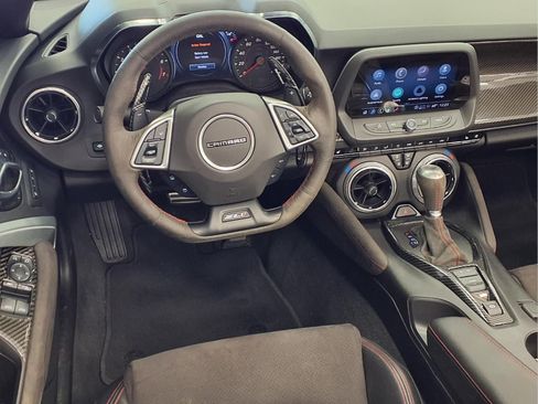 Used 2022 Chevrolet Camaro ZL1 RWD image 4
