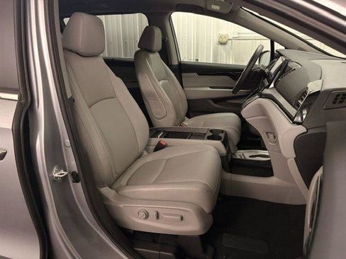 Used 2024 Honda Odyssey Touring image 16