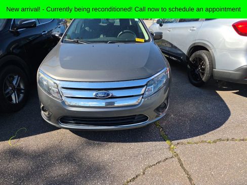 Used 2012 Ford Fusion SE image 1