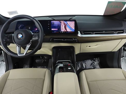 Used 2025 BMW X1 xDrive28i w/ Convenience Package AWD/4WD image 25