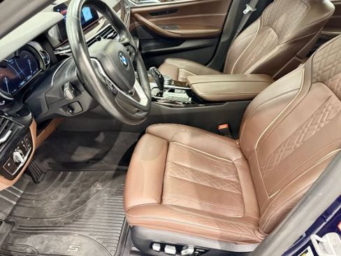 Used 2017 BMW 530i xDrive w/ Driving Assistance Package AWD/4WD image 49