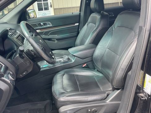 Used 2016 Ford Explorer Limited w/ Equipment Group 301A AWD/4WD image 5