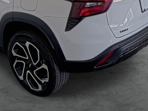 New 2026 Chevrolet Trax RS w/ Driver Confidence Package FWD image 9