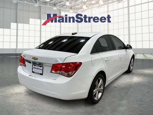 Used 2016 Chevrolet Cruze LT image 5