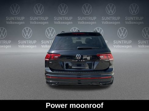 Used 2023 Volkswagen Tiguan SE R-Line FWD image 9