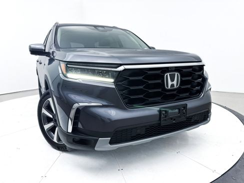 Used 2023 Honda Pilot Elite image 9