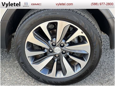 Certified 2022 Buick Encore Preferred w/ Safety Package II image 7