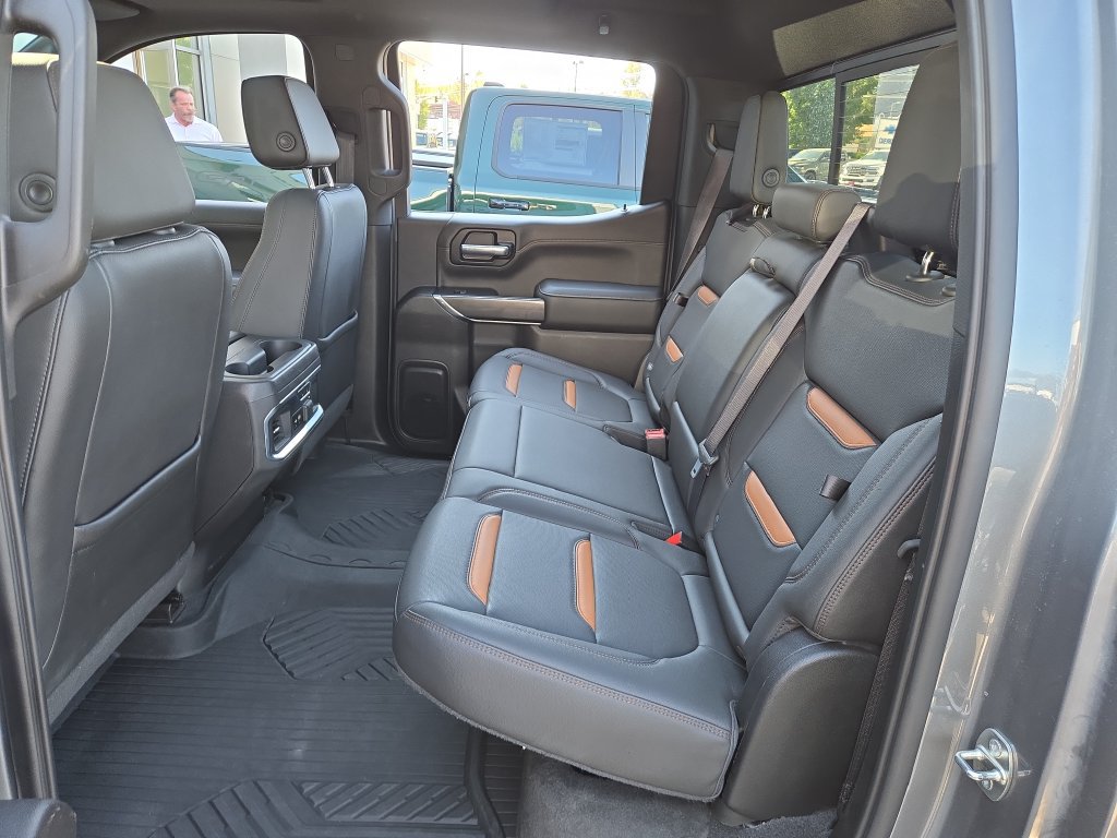 Used 2020 GMC Sierra 1500 AT4 w/ AT4 Premium Package AWD/4WD image 15