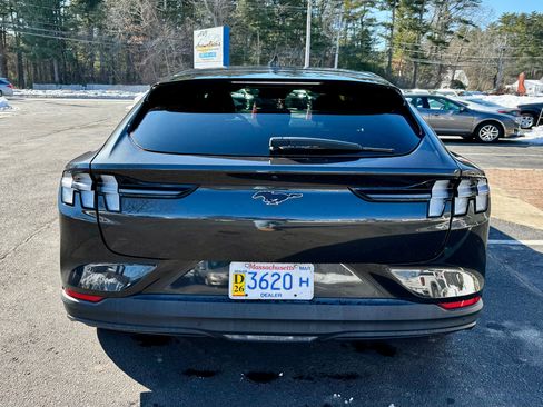 Used 2022 Ford Mustang Mach-E Select image 8
