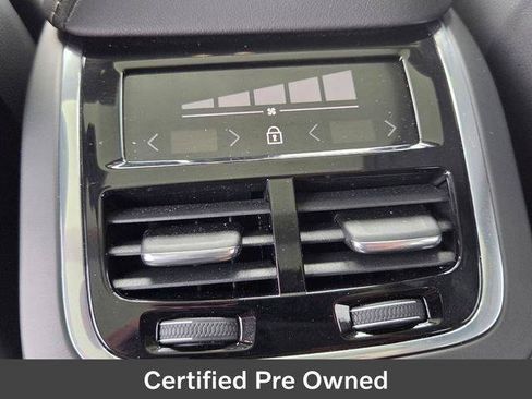 Used 2024 Volvo XC60 B5 Ultimate w/ Protection Package Premier AWD/4WD image 13