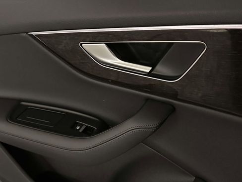 Used 2023 Audi Q7 3.0T Premium Plus image 23