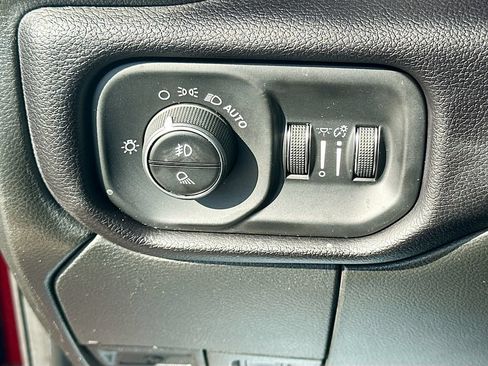 Used 2022 RAM 3500 Laramie AWD/4WD image 10