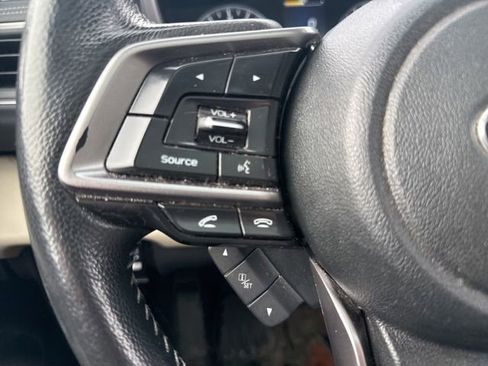 Used 2022 Subaru Ascent Limited w/ Technology Package image 13