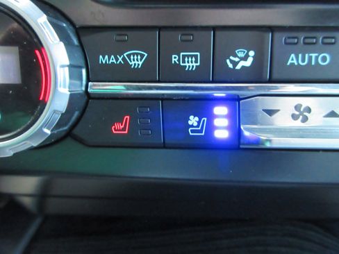 Used 2022 Ford F350 Limited AWD/4WD image 47
