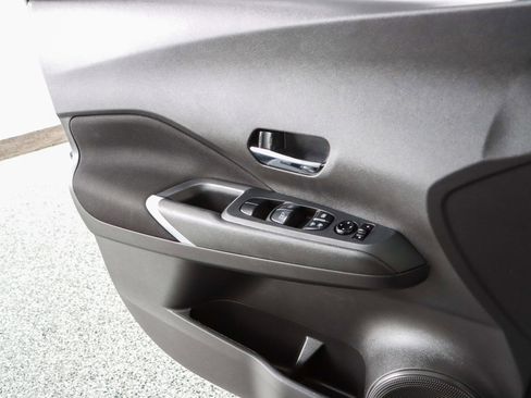 Used 2021 Nissan Kicks SV image 21