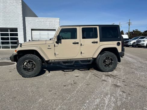 Certified 2016 Jeep Wrangler Unlimited Sahara image 28