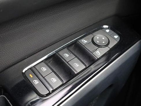 Certified 2024 Nissan Pathfinder SL w/ SL Premium Package AWD/4WD image 22