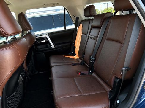 Used 2022 Toyota 4Runner Limited AWD/4WD image 5