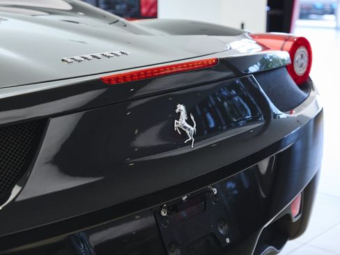 Used 2013 Ferrari 458 Spider RWD image 50