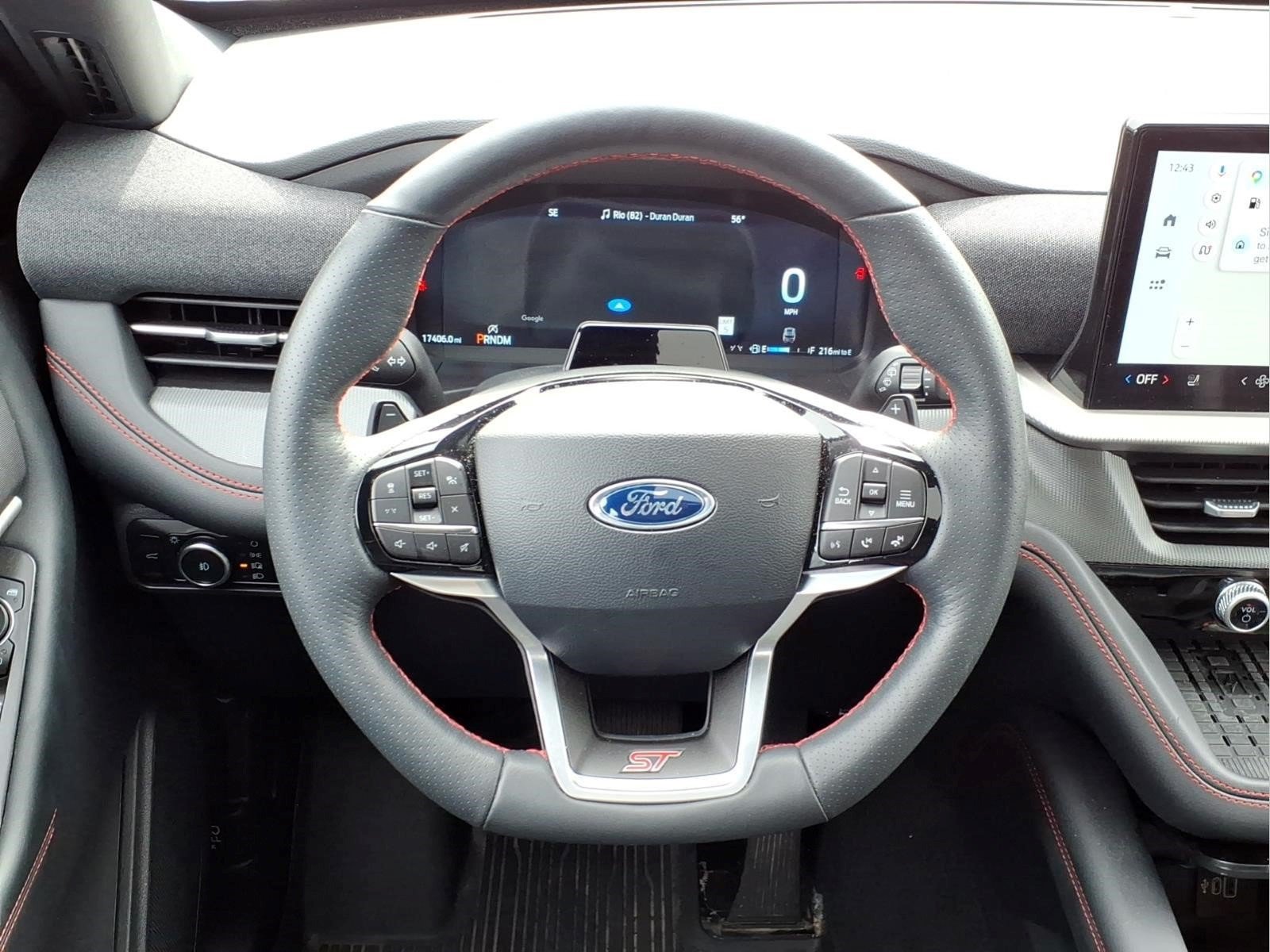 Used 2025 Ford Explorer ST w/ Sun And Sound Package AWD/4WD image 13