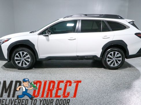 Used 2023 Subaru Outback Premium AWD/4WD image 10