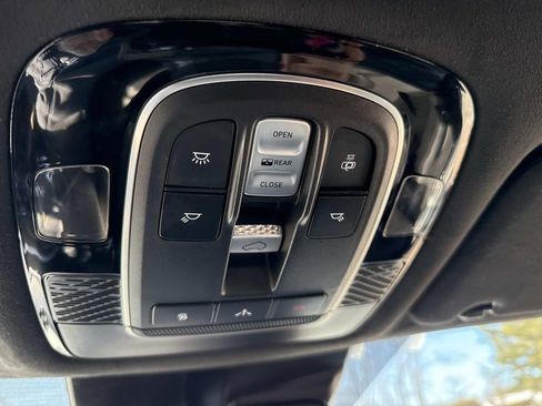 Used 2022 Hyundai Palisade Calligraphy image 26