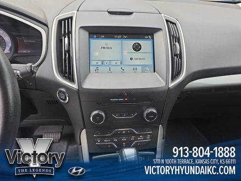 Used 2018 Ford Edge SEL w/ Equipment Group 201A AWD/4WD image 18