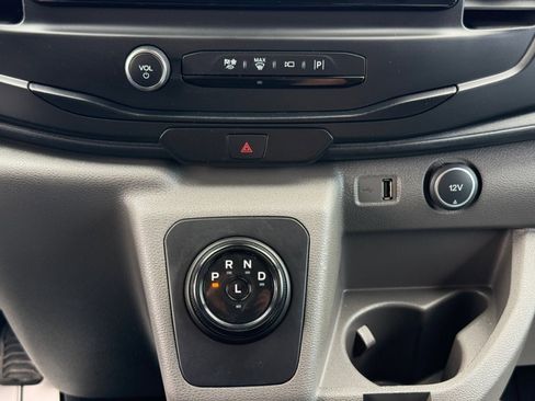 Used 2023 Ford E-Transit Low Roof image 31