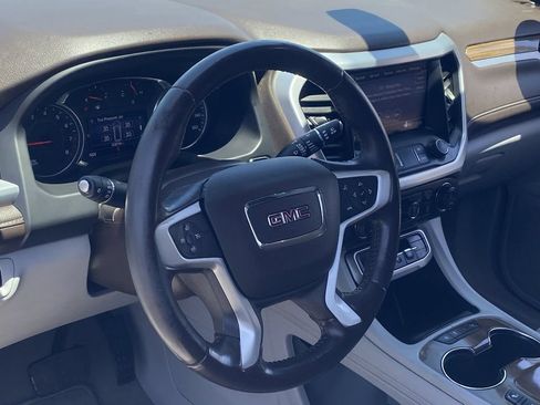 Used 2020 GMC Acadia SLE w/ Driver Convenience Package FWD image 23