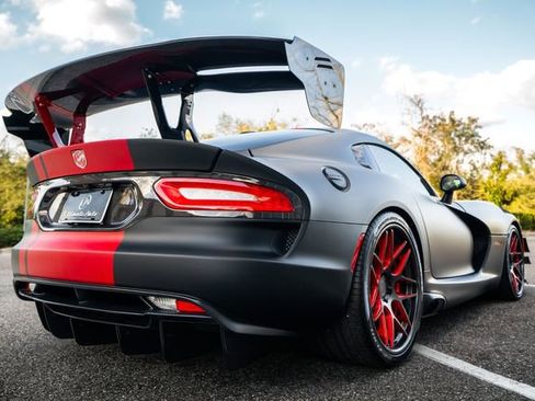 Used 2017 Dodge Viper GTC w/ ACR Package image 15