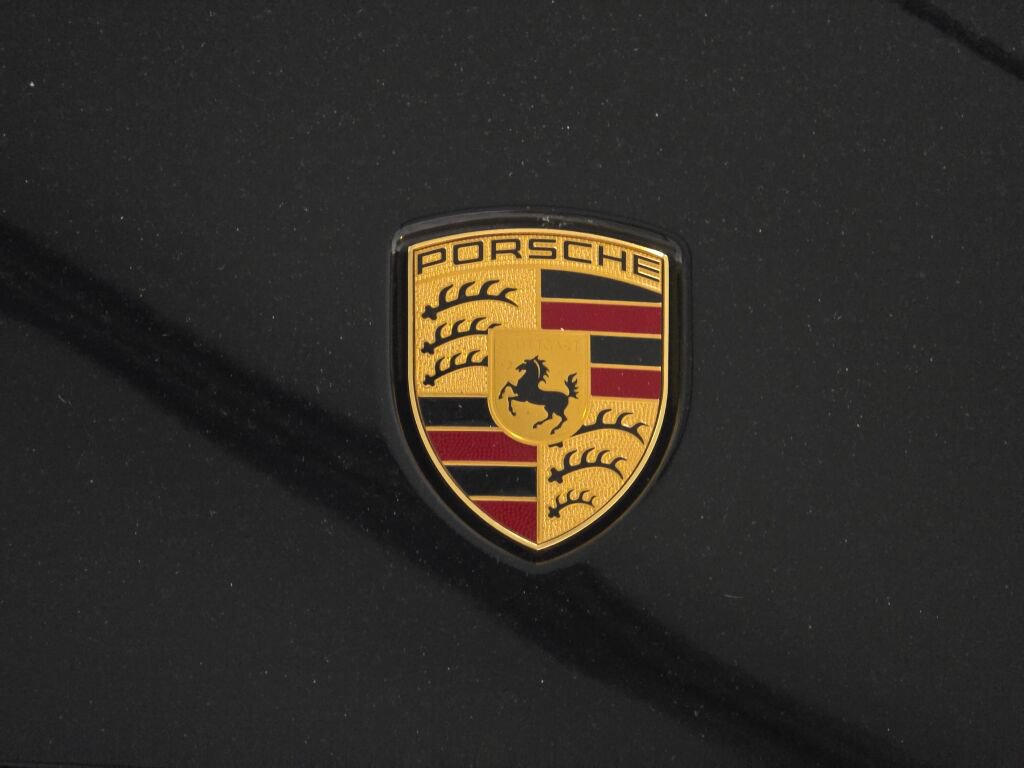 Certified 2023 Porsche Cayenne Platinum Edition AWD/4WD image 33