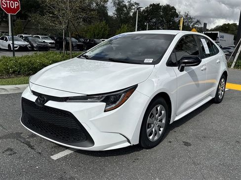 Used 2022 Toyota Corolla LE image 10