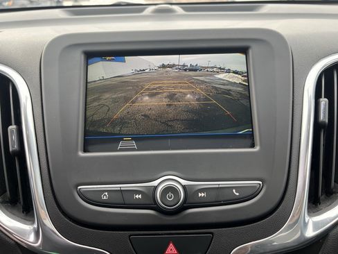 Used 2019 Chevrolet Equinox LT image 16