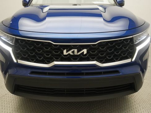 Used 2022 Kia Sorento LX AWD/4WD image 21