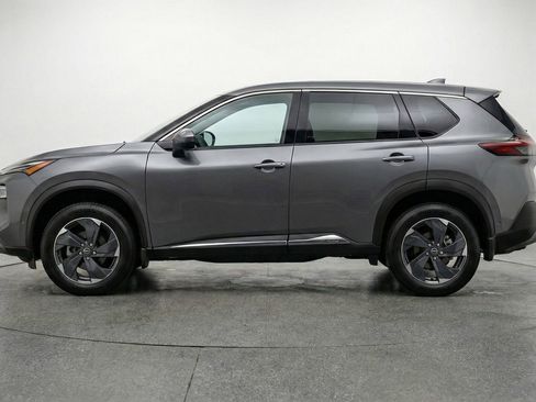 Used 2025 Nissan Rogue SV AWD/4WD image 5